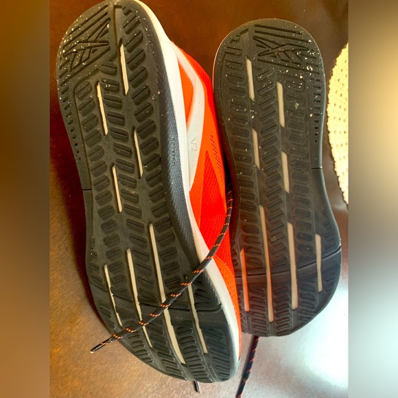 Reebok - Gym Shoes - Picture 2 of 3